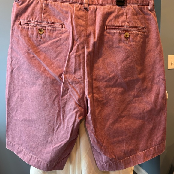 Johnston & Murphy Bundle of 2 Flat Front Shorts - Picture 2 of 12